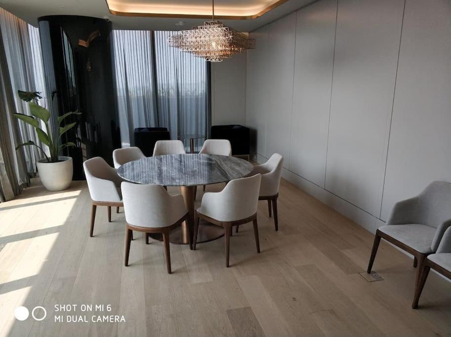 Skyone Lux 2Bed2Bath Aprt In Boxhill And Free Carpark Lejlighed Box Hill Eksteriør billede